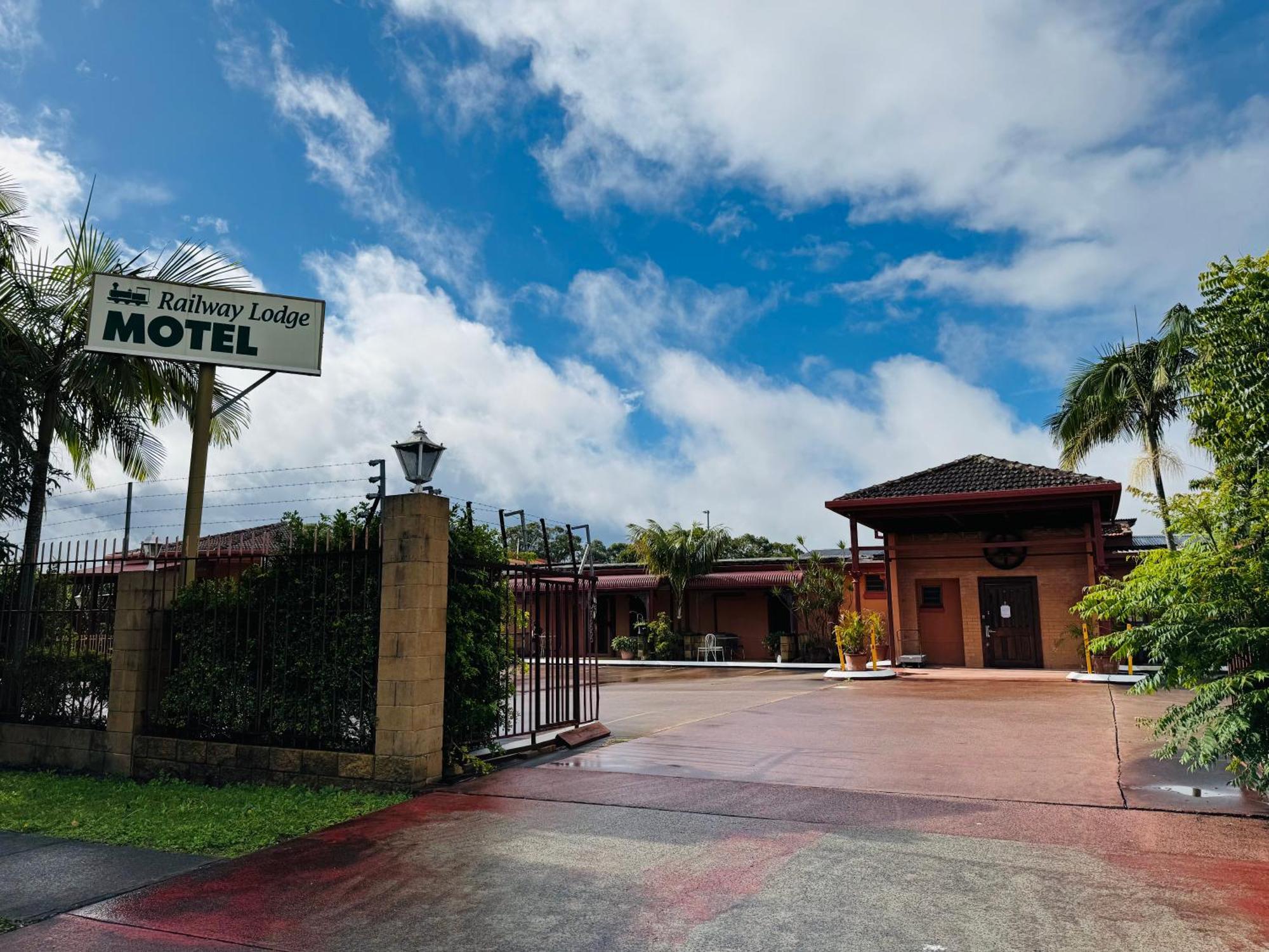A Railway Lodge Taree Exterior photo