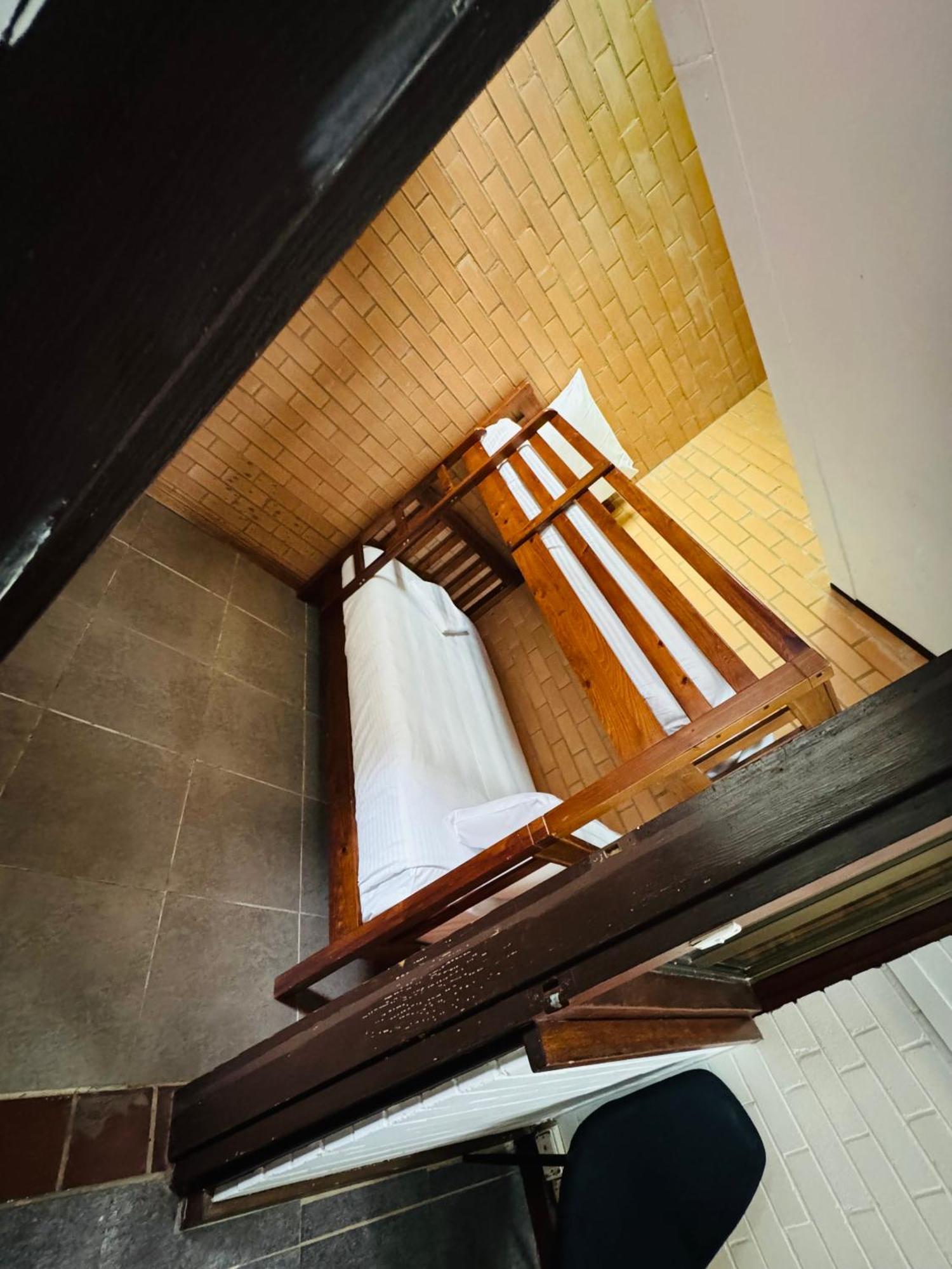 A Railway Lodge Taree Room photo