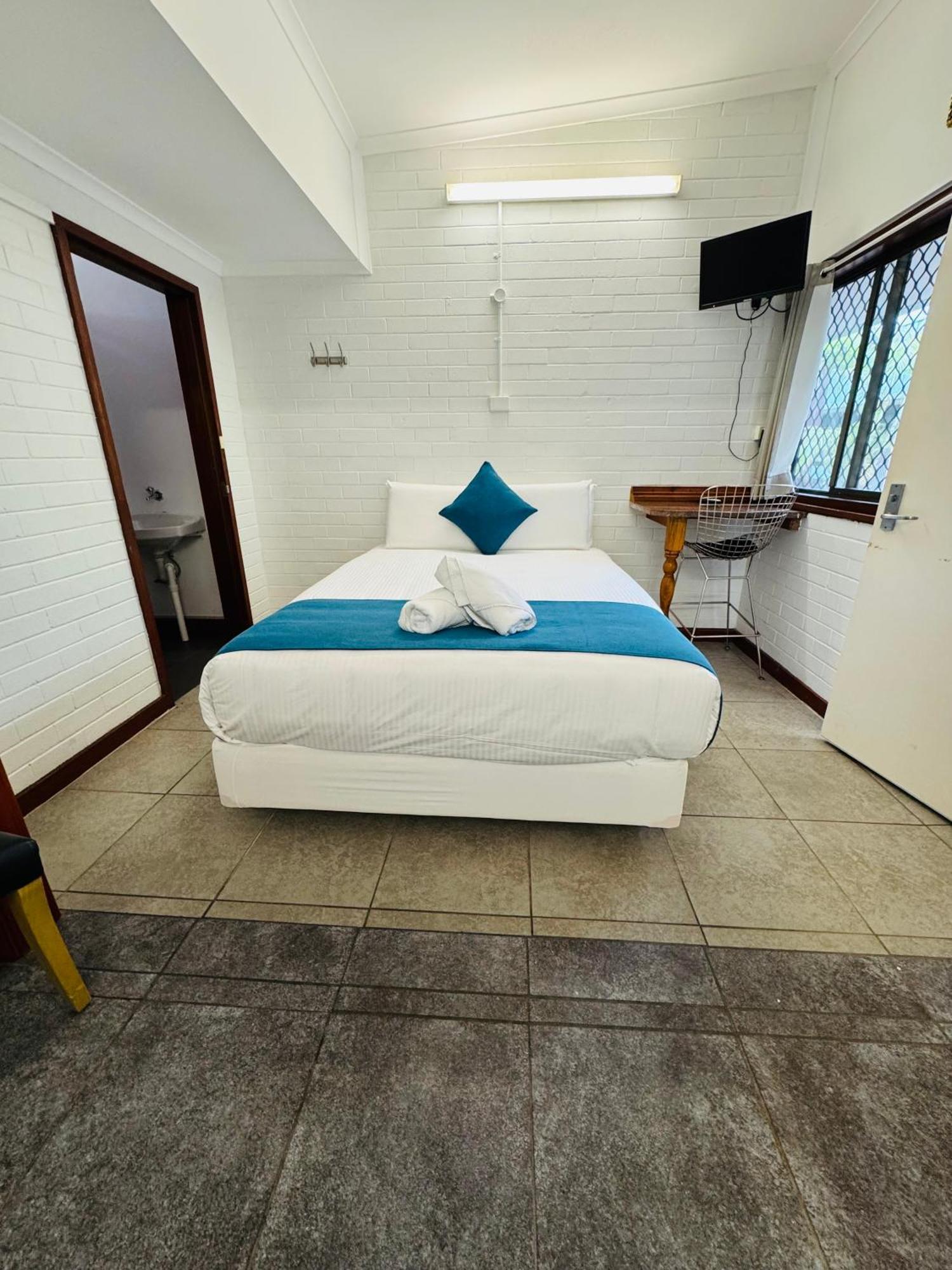 A Railway Lodge Taree Room photo